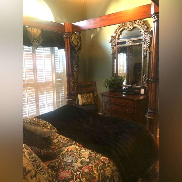 Custom Valence from Austin Horne Guston fabric - Picture 2 of 6